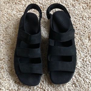 Ecco women’s sandal size 40